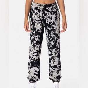 adika sweatpants